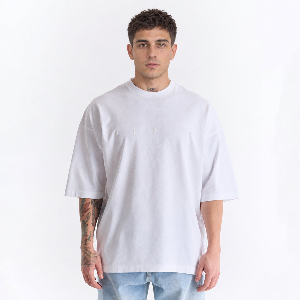 Beyaz Uzun Logo Super Oversize Tişört