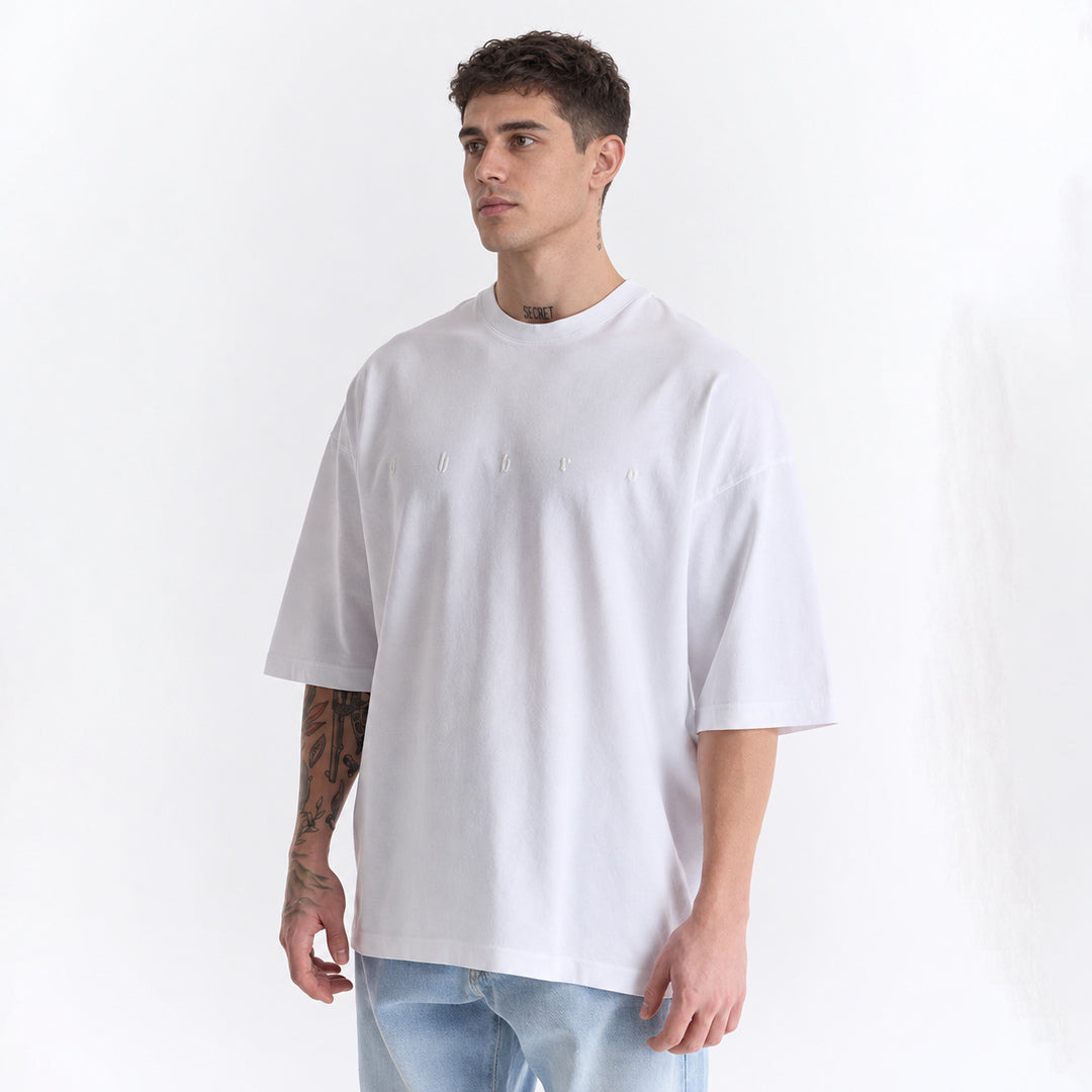 Beyaz Uzun Logo Super Oversize Tişört