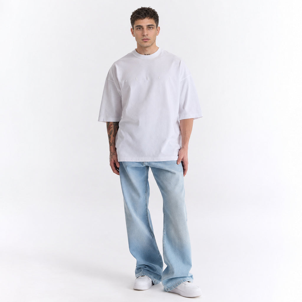 Beyaz Uzun Logo Super Oversize Tişört