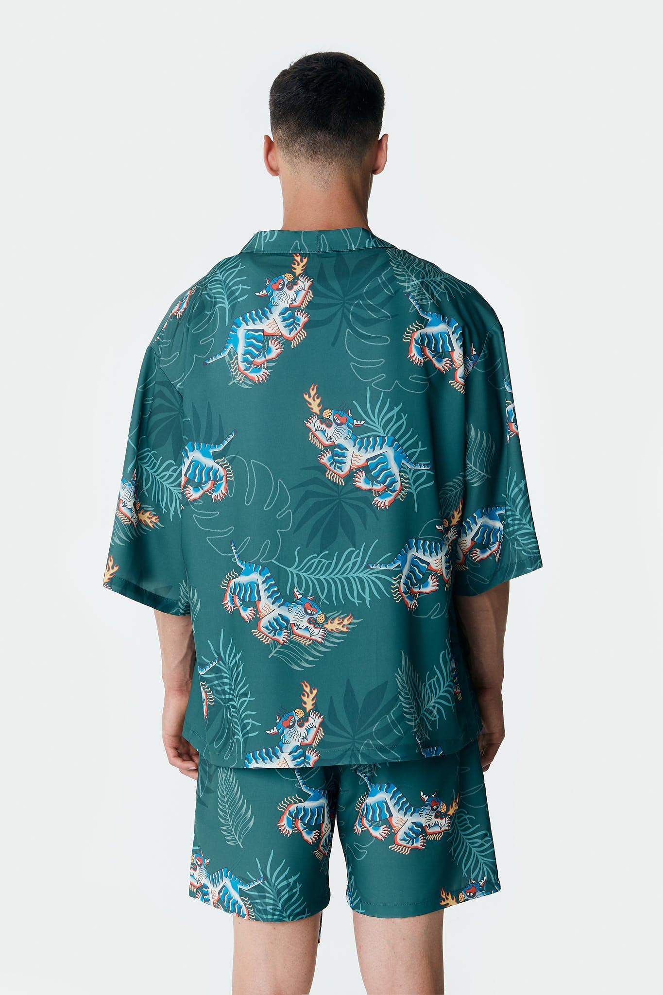 Kaplan Desenli Yeşil Kimono Gömlek