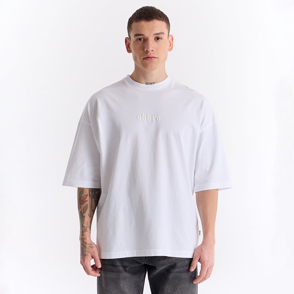 Beyaz Klasik Logo Super Oversize Tişört