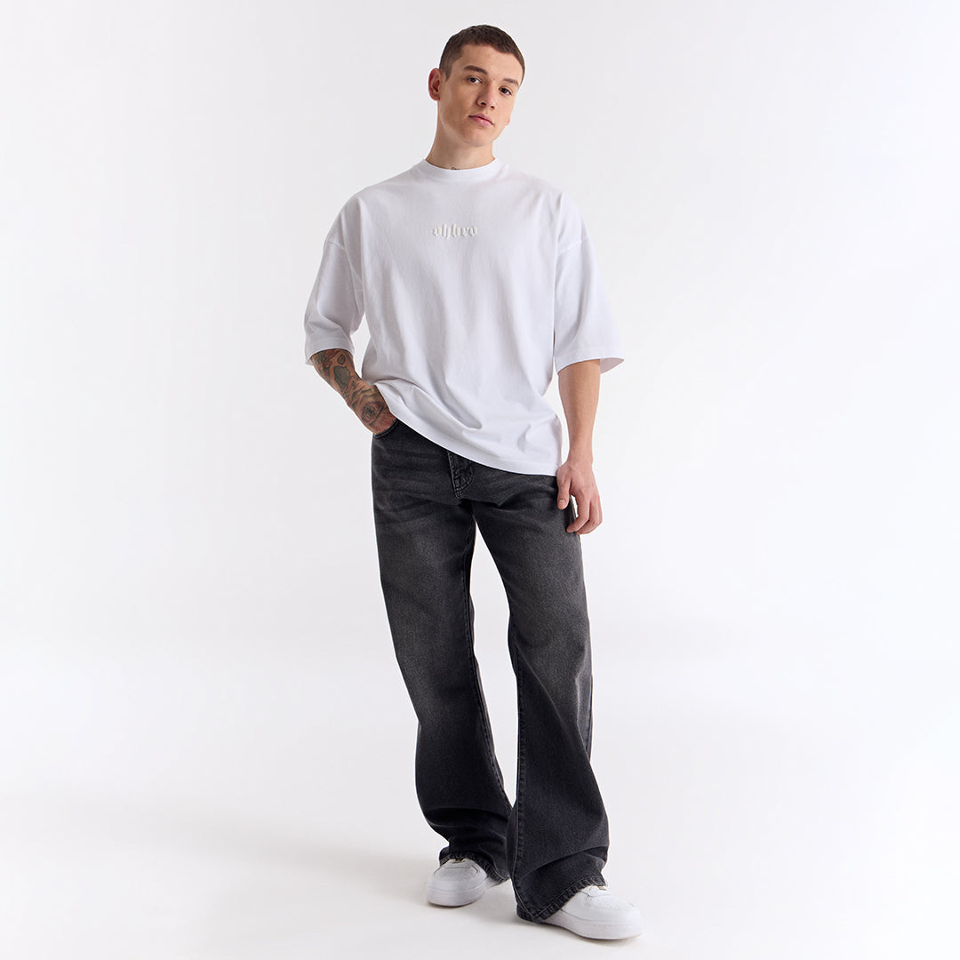 Beyaz Klasik Logo Super Oversize Tişört