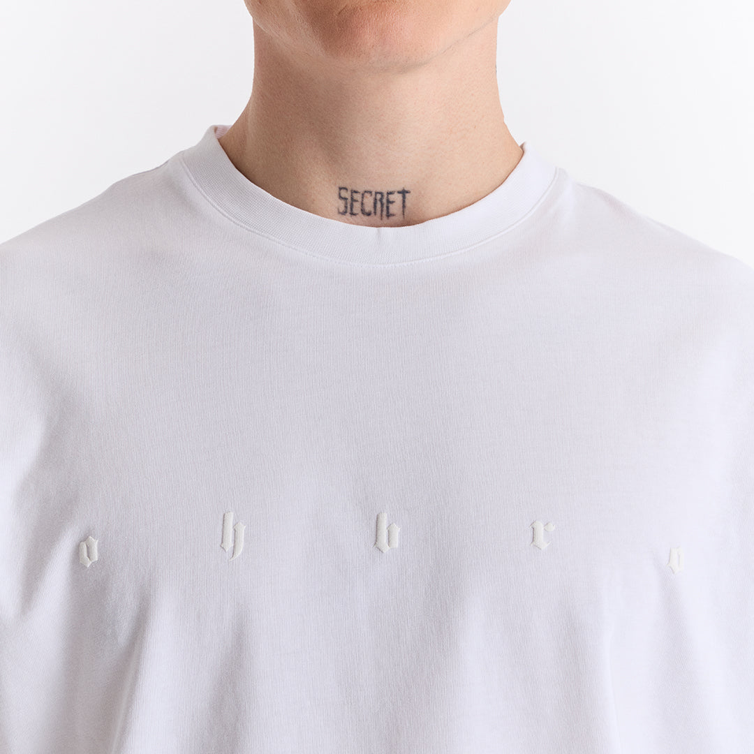 Beyaz Uzun Logo Super Oversize Tişört