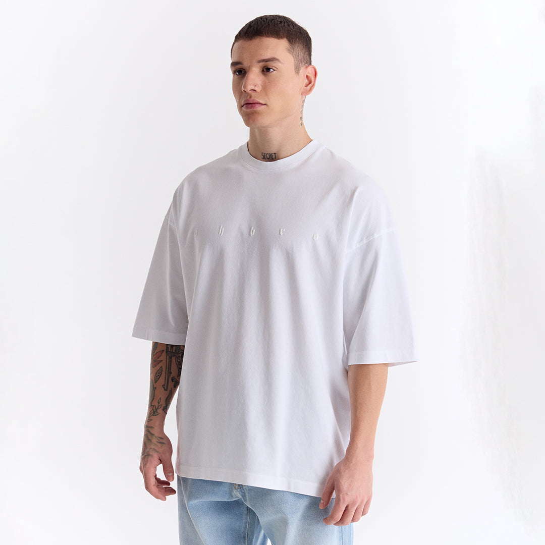 Beyaz Uzun Logo Super Oversize Tişört