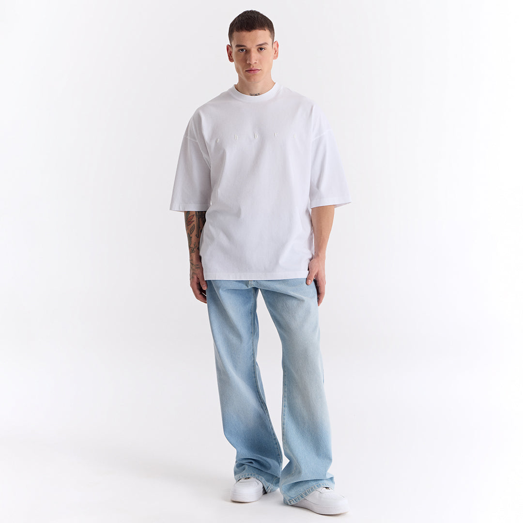 Beyaz Uzun Logo Super Oversize Tişört