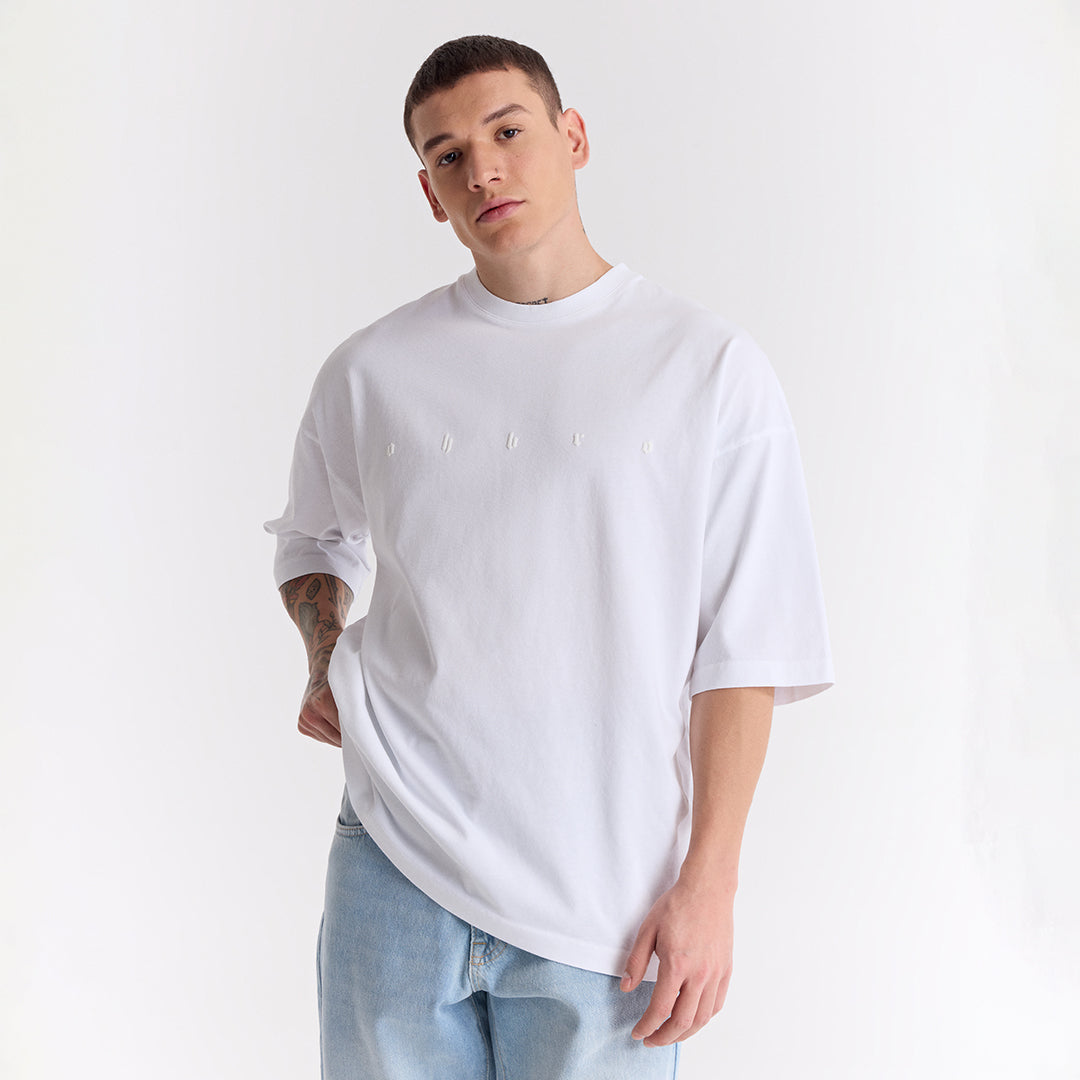 Beyaz Uzun Logo Super Oversize Tişört