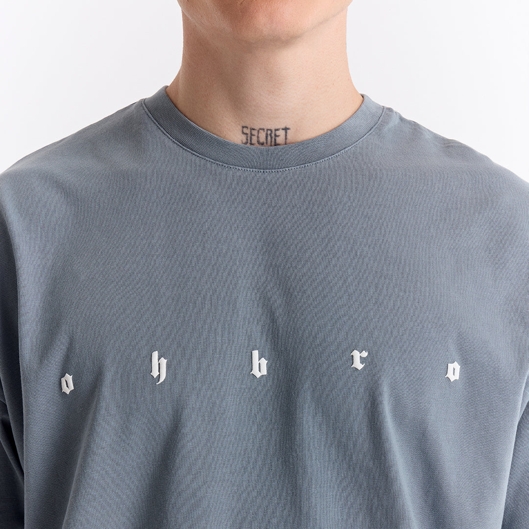Bulut Gri Uzun Logo Super Oversize Tişört