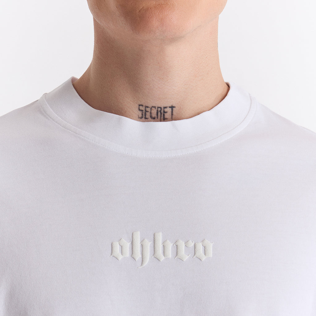 Beyaz Klasik Logo Super Oversize Crop Tişört