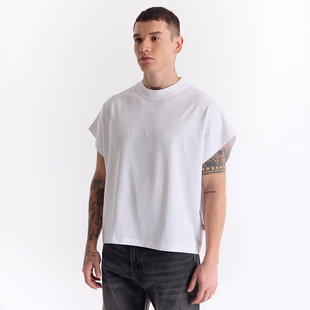 Beyaz Uzun Logo Super Oversize Crop Kolsuz Tişört
