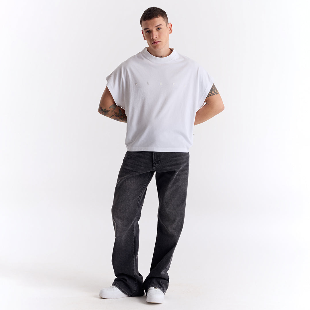 Beyaz Uzun Logo Super Oversize Crop Kolsuz Tişört