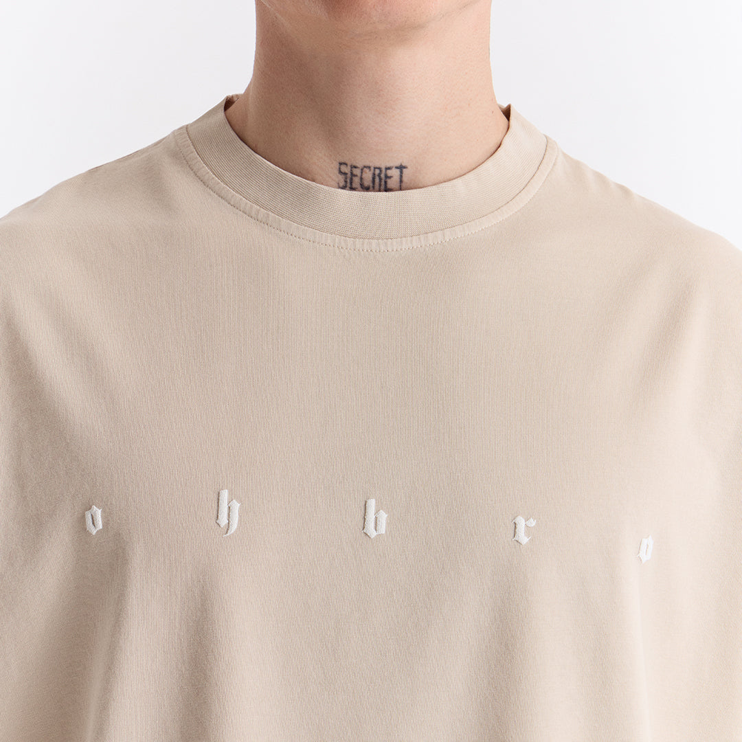 Bej Uzun Logo Super Oversize Crop Kolsuz Tişört