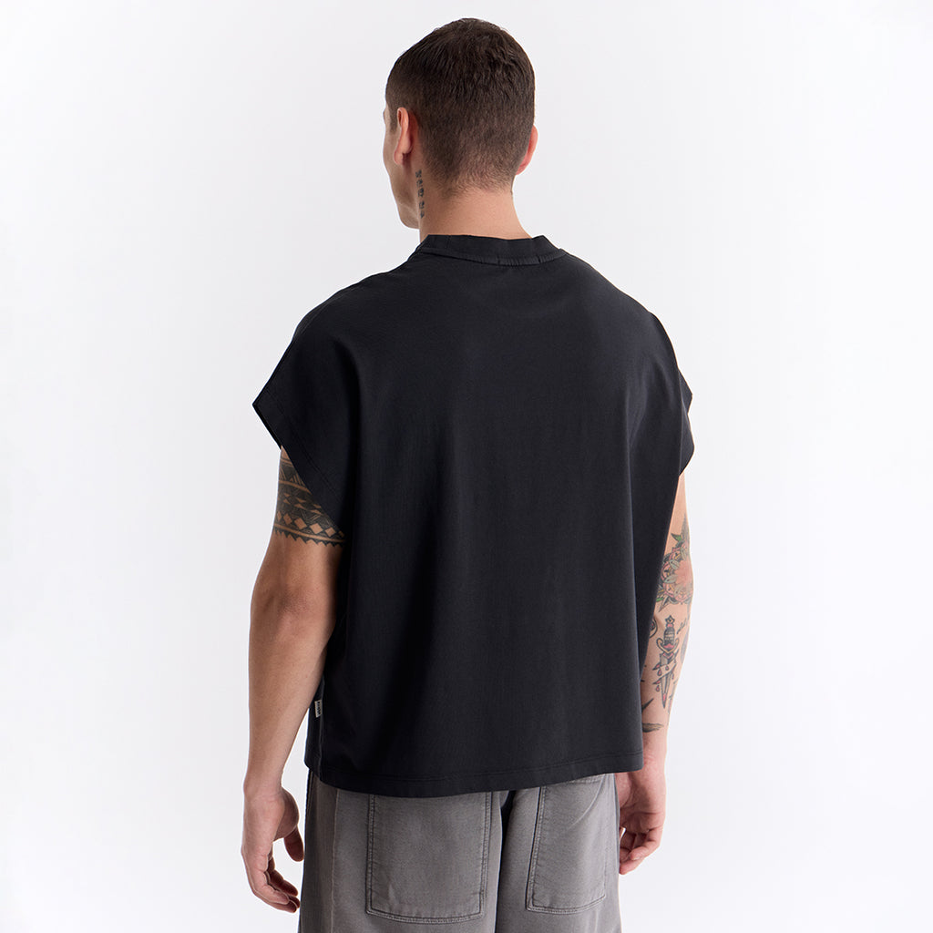 Siyah Uzun Logo Super Oversize Crop Kolsuz Tişört