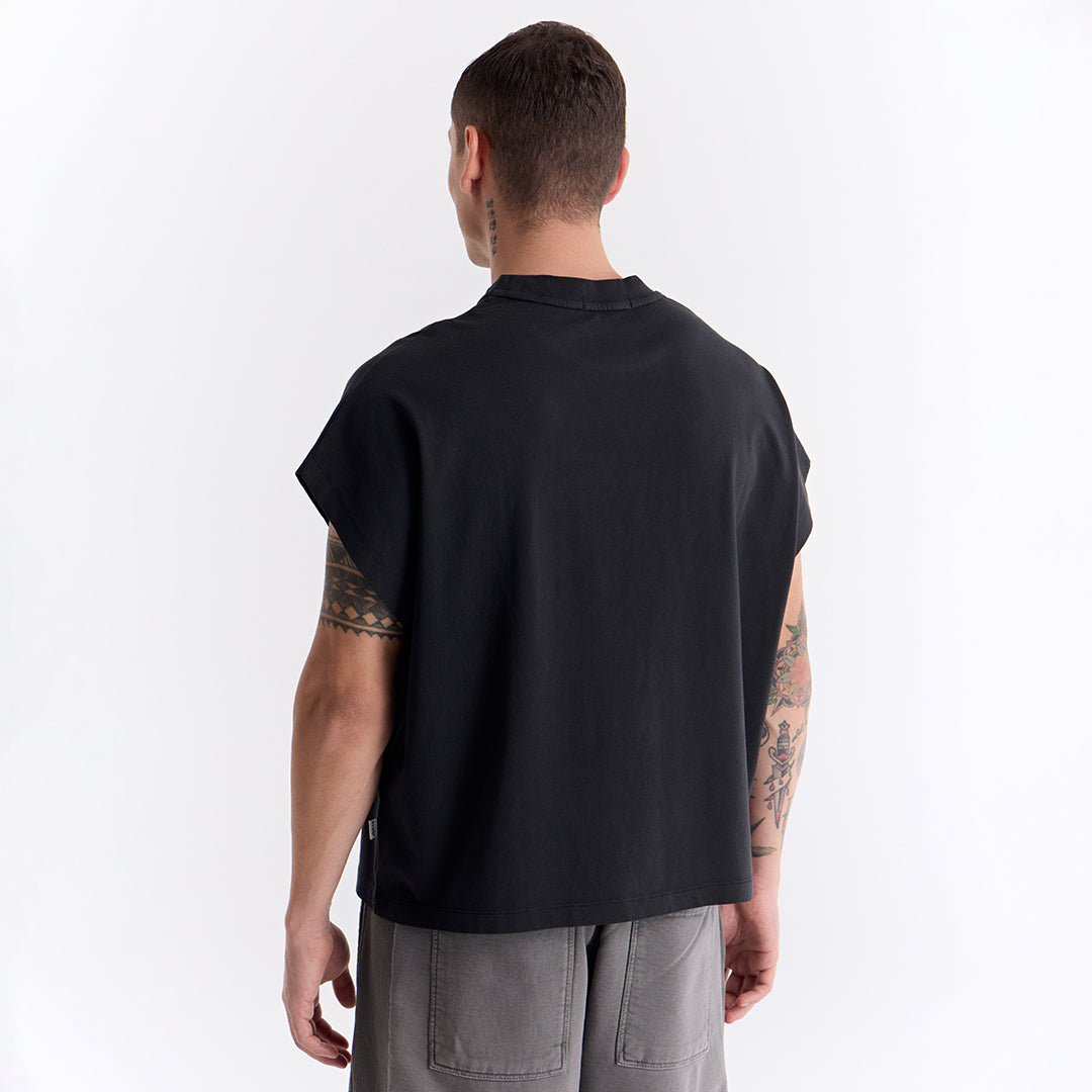 Siyah Uzun Logo Super Oversize Crop Kolsuz Tişört