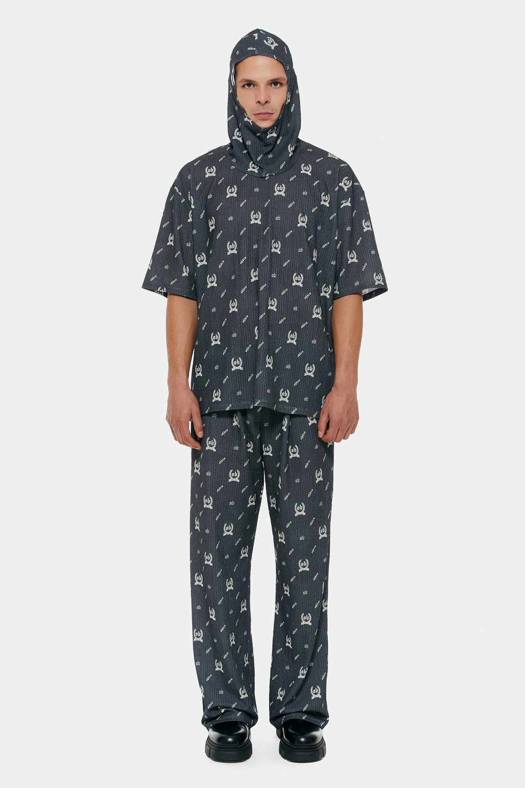 Monogram Desenli Antrasit Oversize Tişört