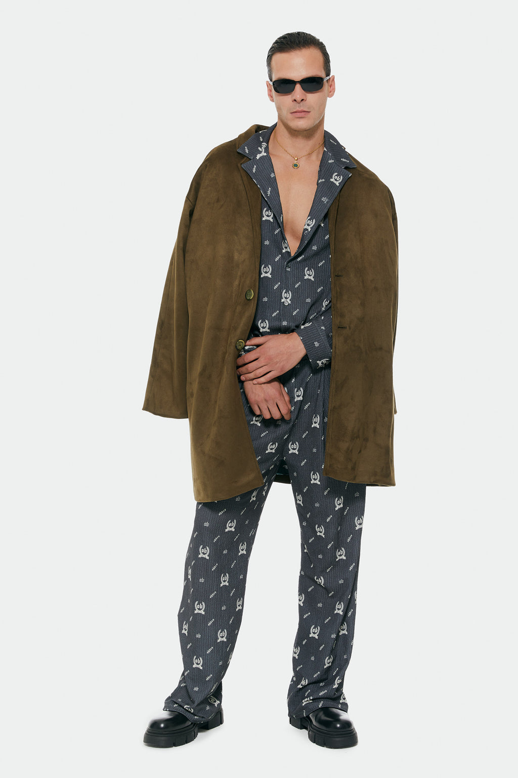 Monogram Desenli Antrasit Oversize Gömlek
